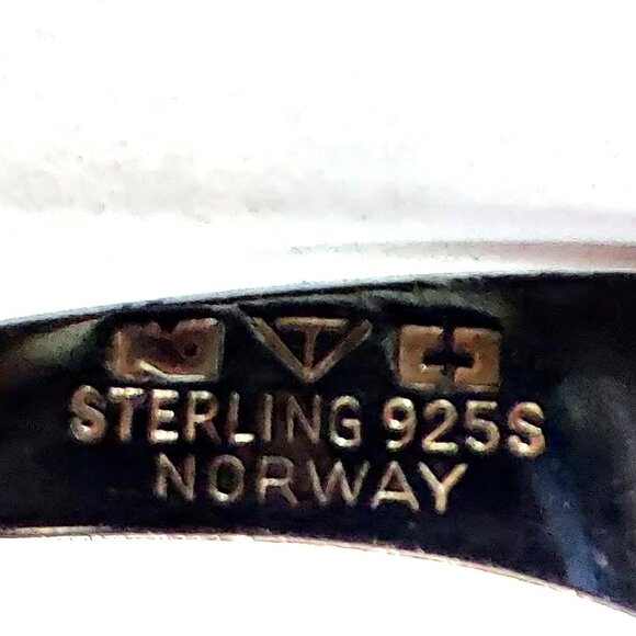 Documented TONE VIGELAND Norwegian Sterling Silver Iconic Sling Slynge Earrings - Picture 8 of 9